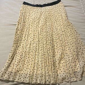 Pleated polka dot skirt